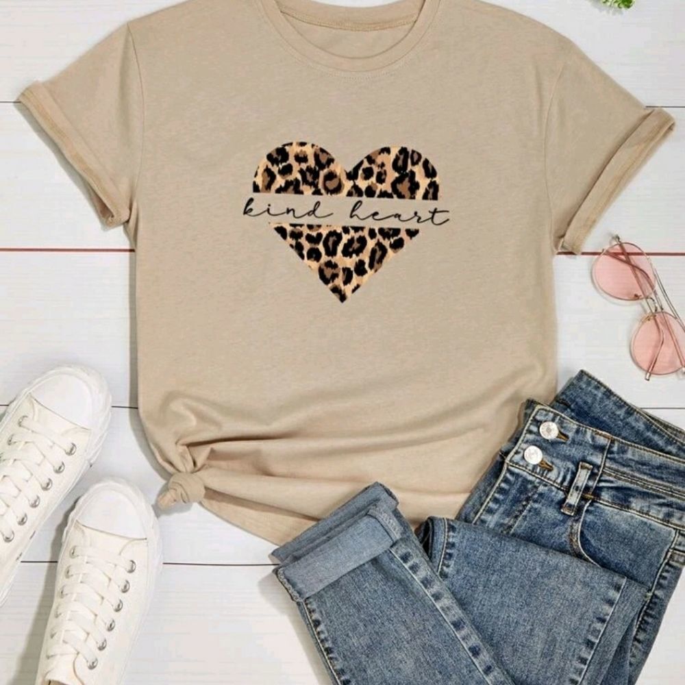 Leopard Heart And Letter Graphic Tee